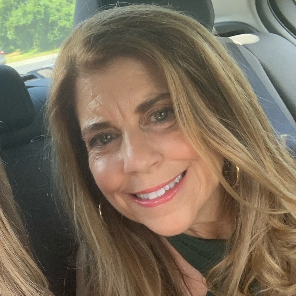 Meet your Posher, Lori